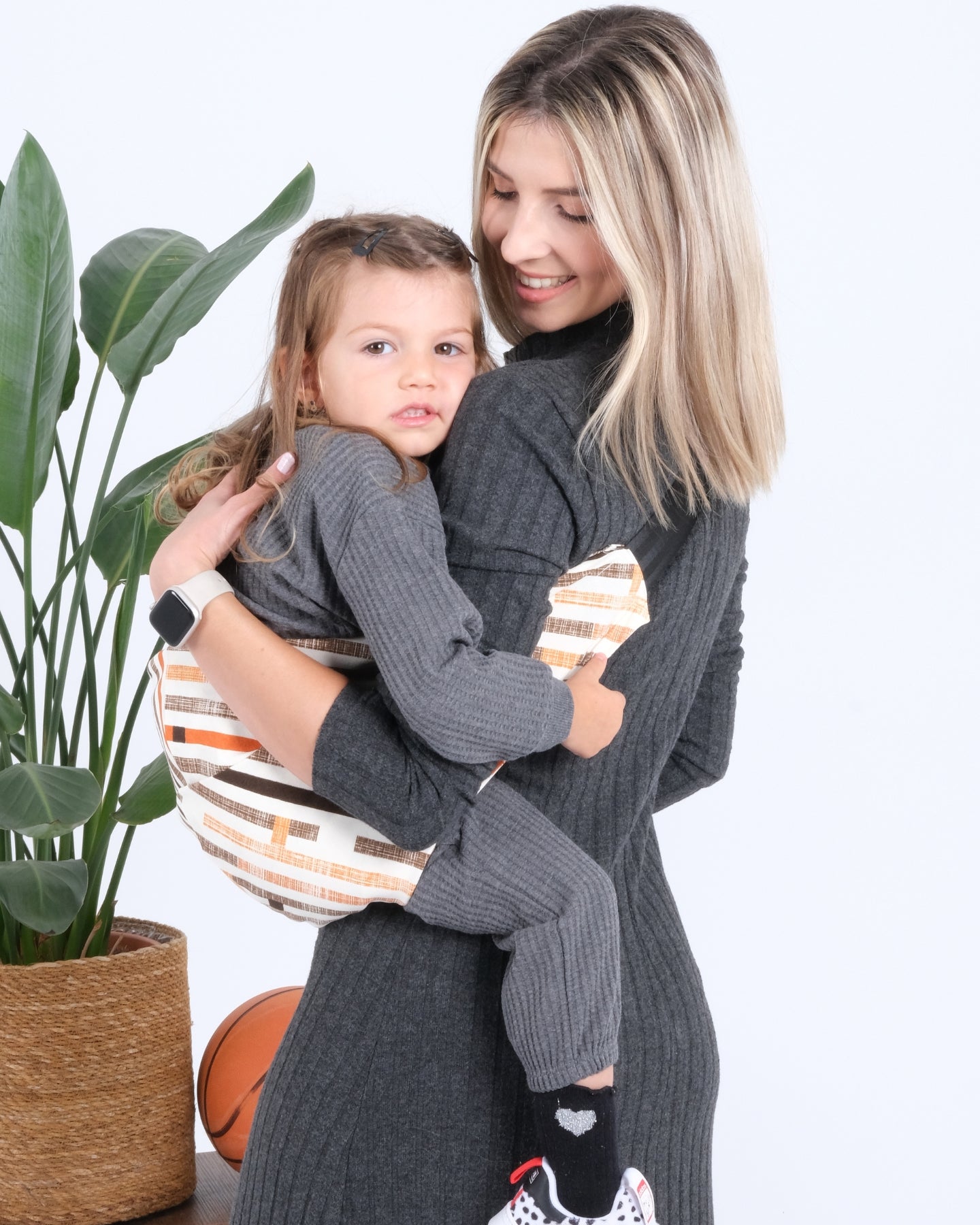 Yeni Nesil Ergonomik Çocuk Taşıma Askısı | HuggyMommy™
